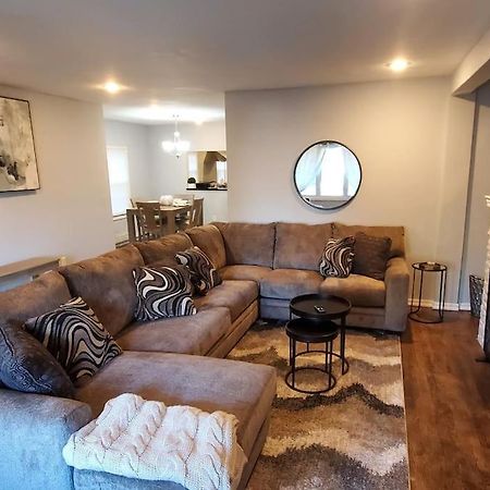 Quiet 3 Bedroom Apartment In Private Home New York Exterior photo
