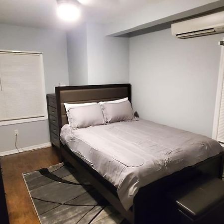 Quiet 3 Bedroom Apartment In Private Home New York Exterior photo